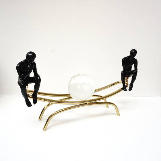 Sculpture et Boule de verre